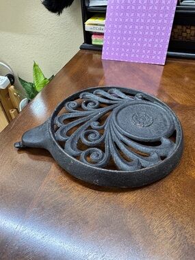 Antique ALL STOVES Cast Iron Wood Stove Warming Shelf Trivet 7-1/4”